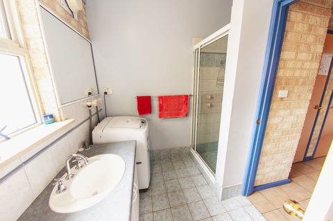 Yot Spot Apartments - Accommodation QLD 1
