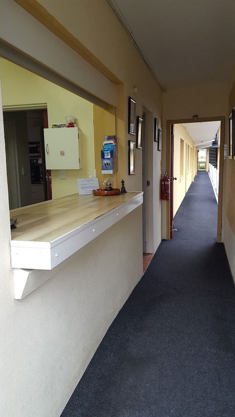 International Lodge - Accommodation QLD 2