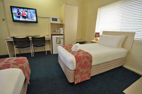 International Lodge - Accommodation QLD 4