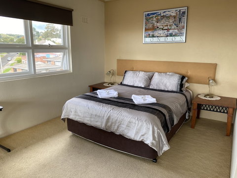 The Menai Hotel Motel - Accommodation QLD 5