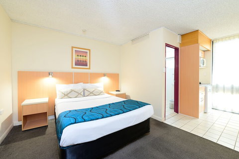 Airolodge International - Accommodation QLD 4