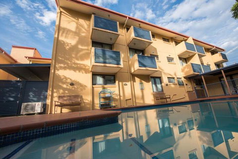 Airolodge International - Accommodation QLD 2