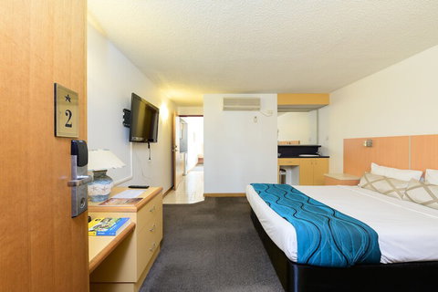 Airolodge International - Accommodation QLD 3