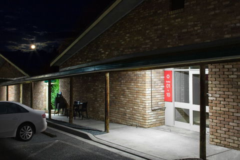 Farnham Court - Accommodation QLD 1