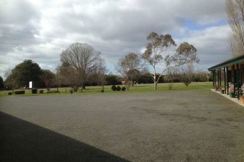 Gisborne Motel - Accommodation QLD 2