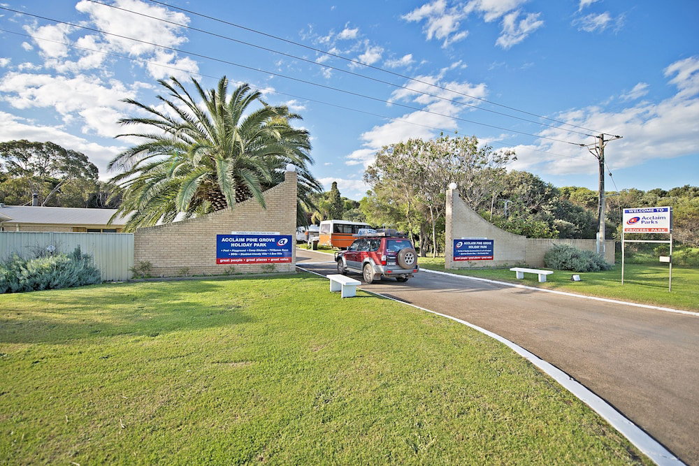 Chadwick WA Accommodation QLD