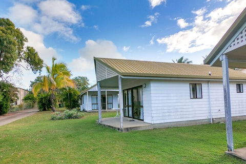 Halliday Bay Resort - Accommodation QLD 2