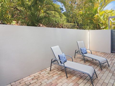 Aqua Promenade Beachfront Apartments - Accommodation QLD 0