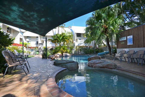 Raintrees On Moffat Beach - Accommodation QLD 4