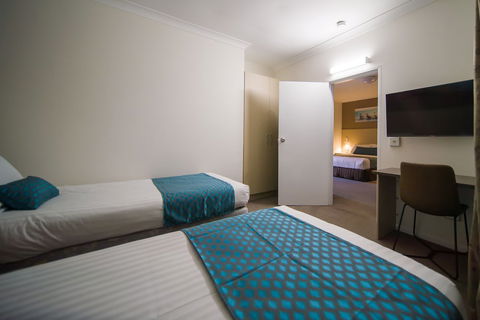 Hamiltonâ€™s Queanbeyan Motel - Accommodation QLD 5