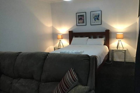 The Rocks Apartments - Accommodation QLD 5
