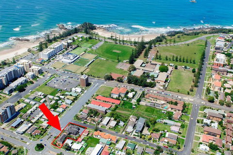 Town Beach Motor Inn Port Macquarie - Accommodation QLD 2