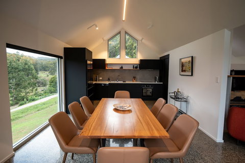 Adventure Bay Retreat - Accommodation QLD 3