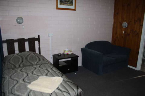 Nhill Oasis Motel - Accommodation QLD 4