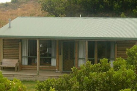 Shearwater Cottages - Accommodation QLD 4