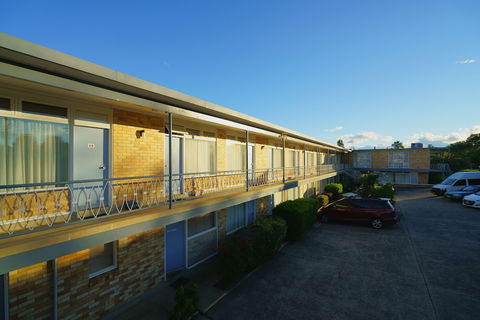 Olympia Motel - Accommodation QLD 2