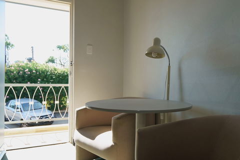 Olympia Motel - Accommodation QLD 4