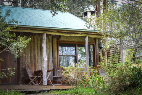 Ghost Hill Road Retreat - Accommodation QLD 4