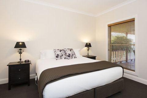 Colonial Court Villas - Accommodation QLD 2
