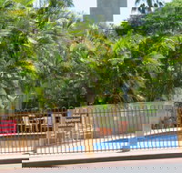 Emerald Gardens Motel  Apartments - Accommodation QLD