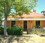 Cooma Cottage - Accommodation QLD