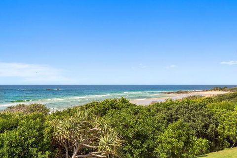 On The Beach At Hastings Point - Accommodation QLD 4