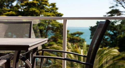 The Waves Apartments - Accommodation QLD 2