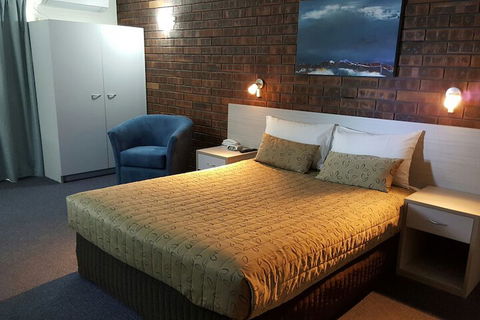 Shakespeare Motel - Accommodation QLD 5
