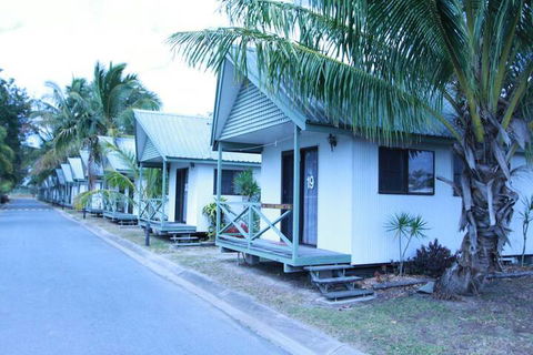 Central Tourist Park - Accommodation QLD 1