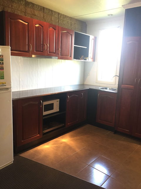 Country Plaza Motor Inn - Accommodation QLD 5