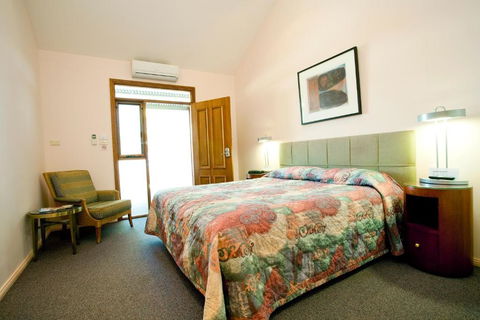 Gundaroo Colonial Inn - Accommodation QLD 3