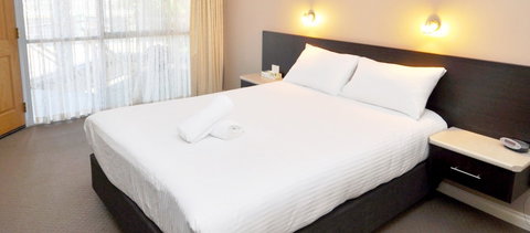 Hilton Motel - Accommodation QLD 4