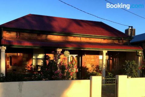 A Miners Rest - Accommodation QLD 6