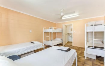 Civic Guest House - Accommodation QLD 4