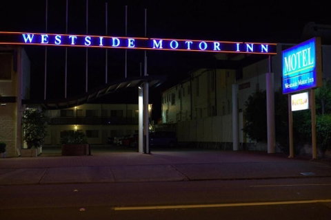 Westside Motor Inn - Accommodation QLD 4