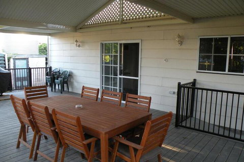 Smith Street Villa Naracoorte - Accommodation QLD 3