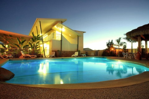 Mayfair Motel Emerald - Accommodation QLD 4