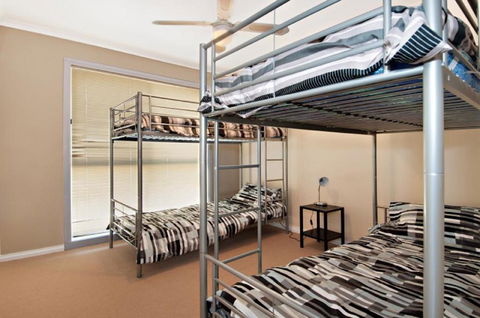 Skip Shop Splash - Accommodation QLD 2