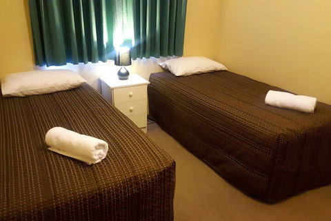 Centrepoint Motel - Accommodation QLD 4