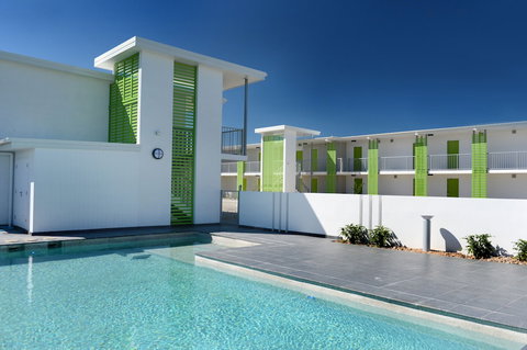 Mackay Oceanside Central Hotel - Accommodation QLD 2