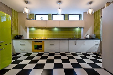Retro House - Accommodation QLD 5
