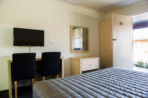 Cherry Blossom Motel - Accommodation QLD 5