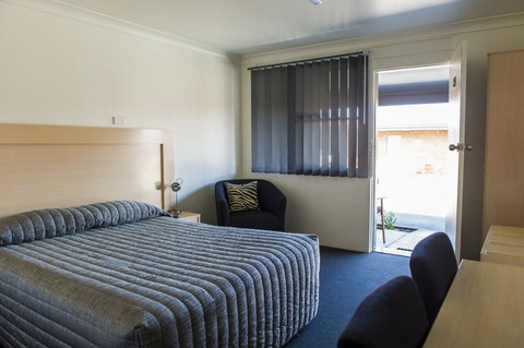 Cherry Blossom Motel - Accommodation QLD 3