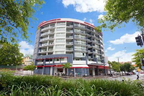 The Hub Apartments - Accommodation QLD 7