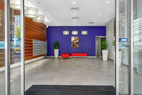 The Hub Apartments - Accommodation QLD 3