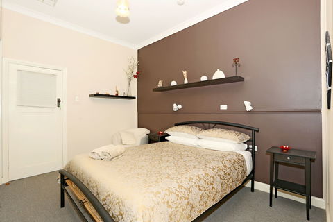 Busselton Guest House - Accommodation QLD 5