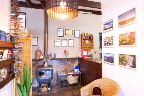 Blackheath Motor Inn - Accommodation QLD 2