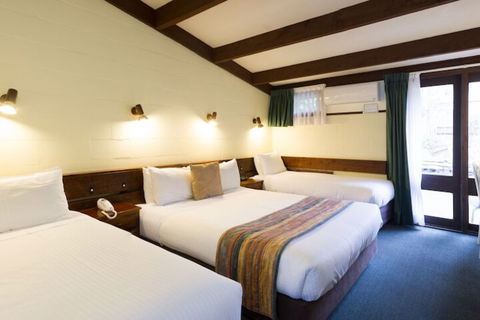 Blackheath Motor Inn - Accommodation QLD 3