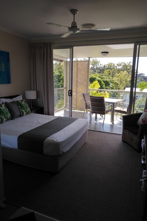 Airlie Central Apartments - Accommodation QLD 3