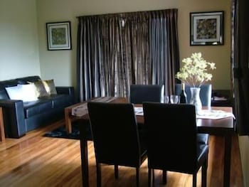 A Sacred Mountain Retreat - Accommodation QLD 5